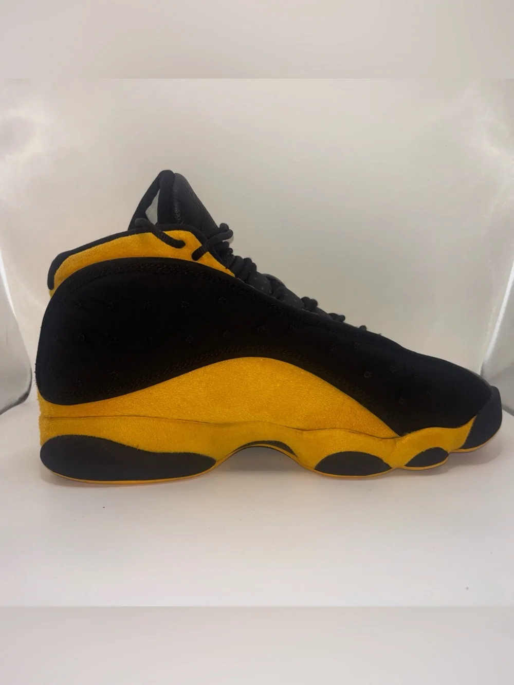 Air Jordan 13 Retro B-Grade Melo Class 2022, Men’s size 10.5, 414571-035